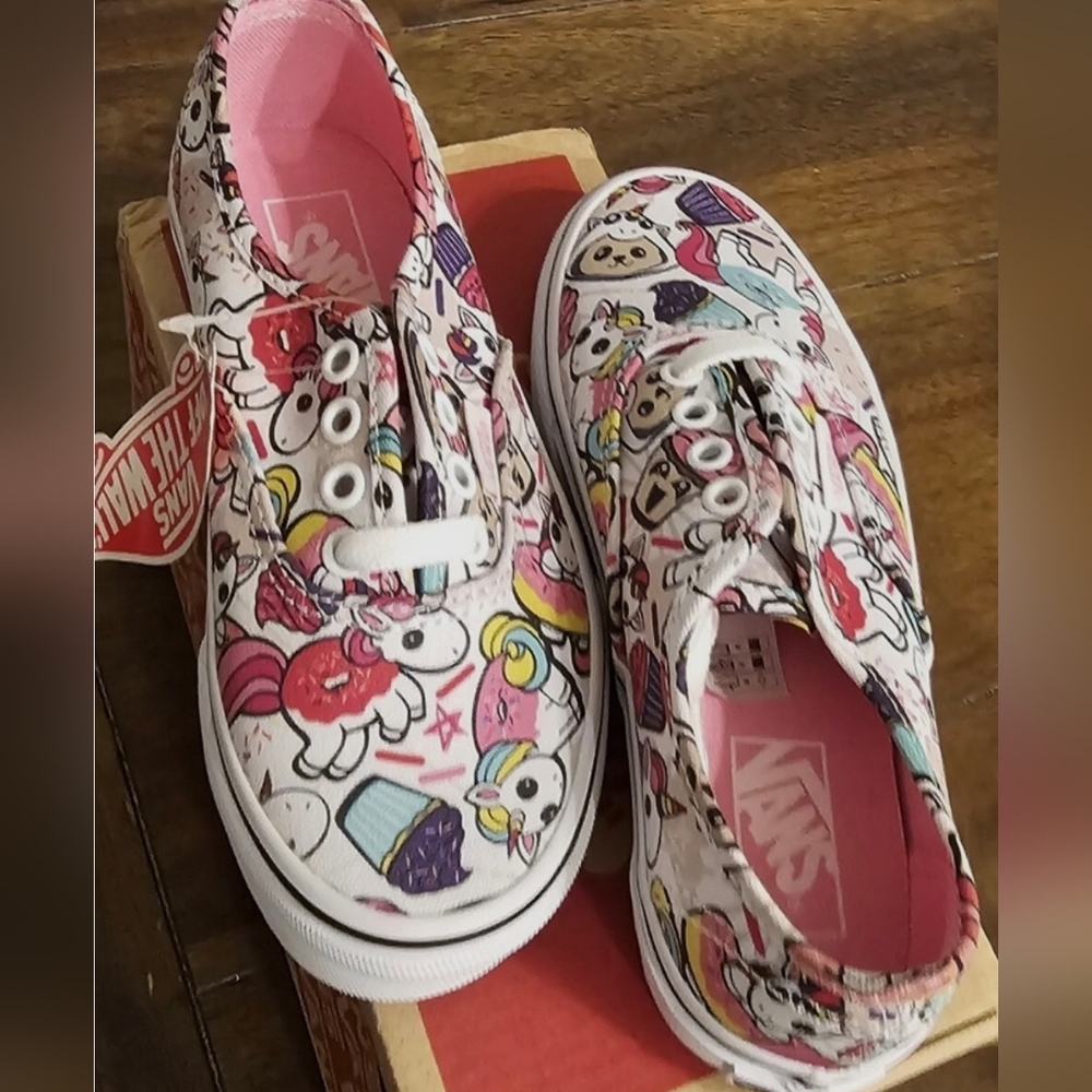 🦄🧁Unicorn Cupcake Vans
